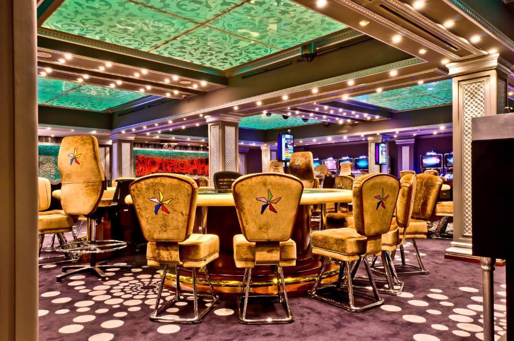 Savannah Hotel & Casino Парамарибо Екстер'єр фото