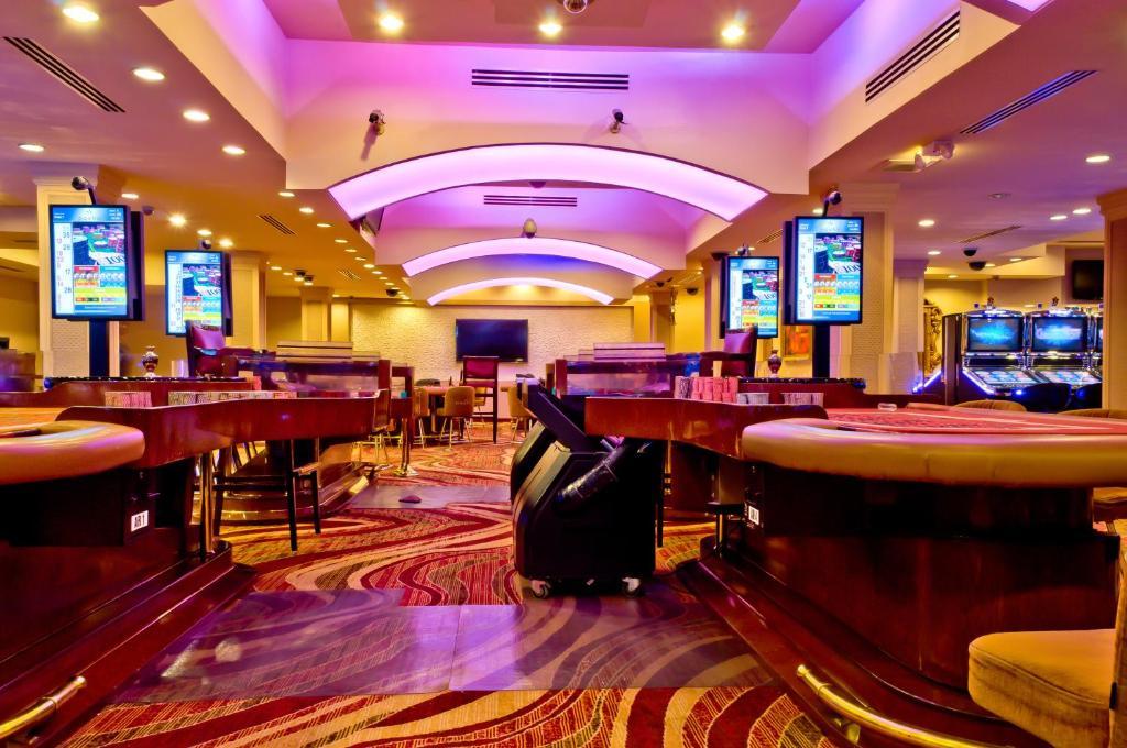 Savannah Hotel & Casino Парамарибо Екстер'єр фото